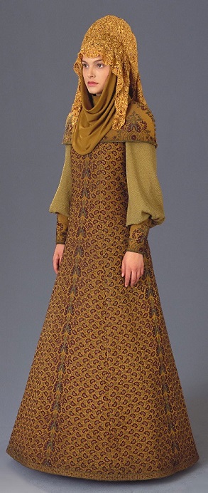 Aesthetic Influences Part-5: AOTC: Padme's Travel Gown Disguise. – DIY The  Galaxy Of Star Wars